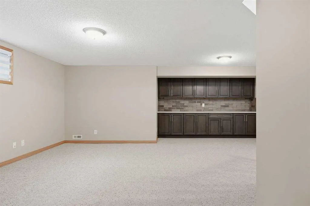 209 Oakmere Close