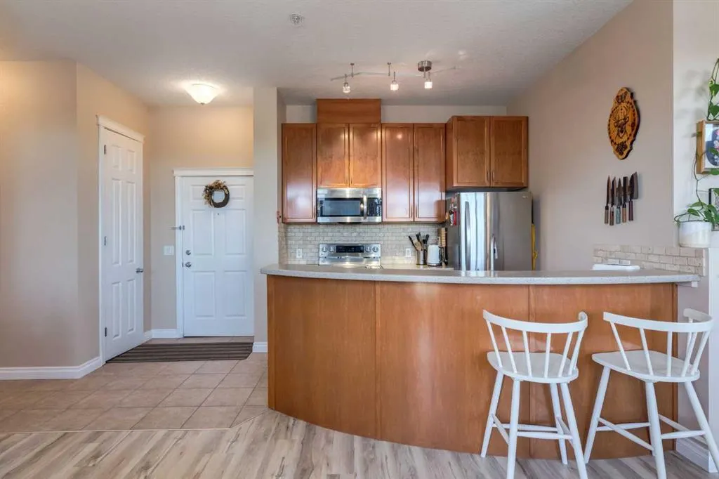 930 Centre Avenue NE #626