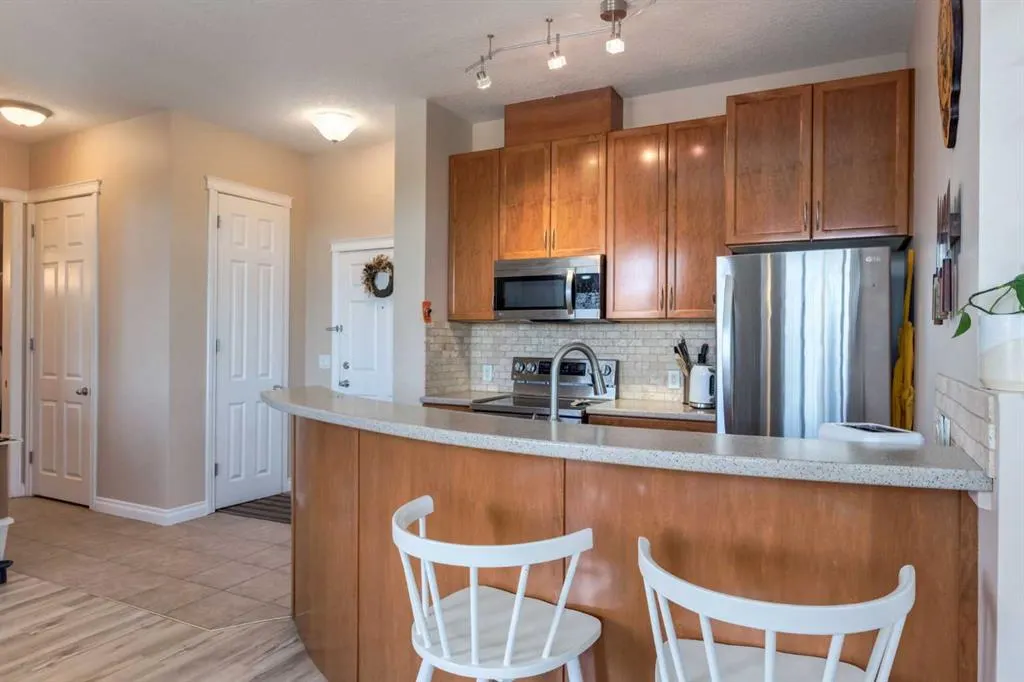 930 Centre Avenue NE #626