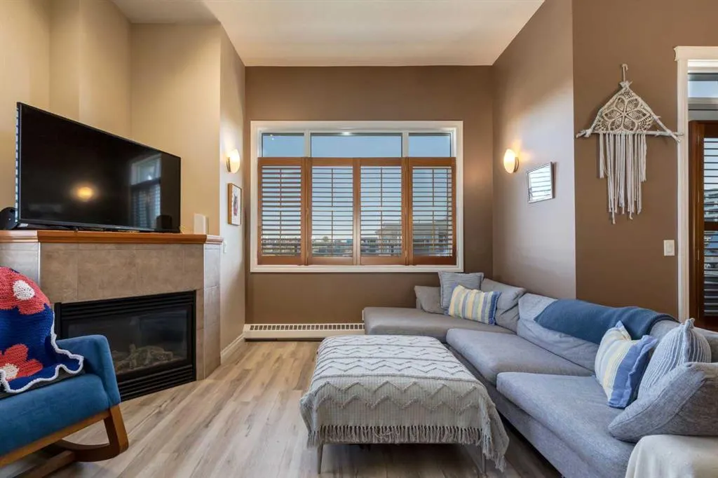 930 Centre Avenue NE #626
