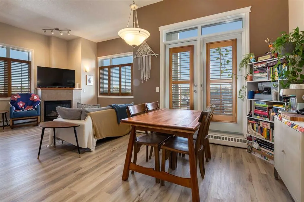 930 Centre Avenue NE #626