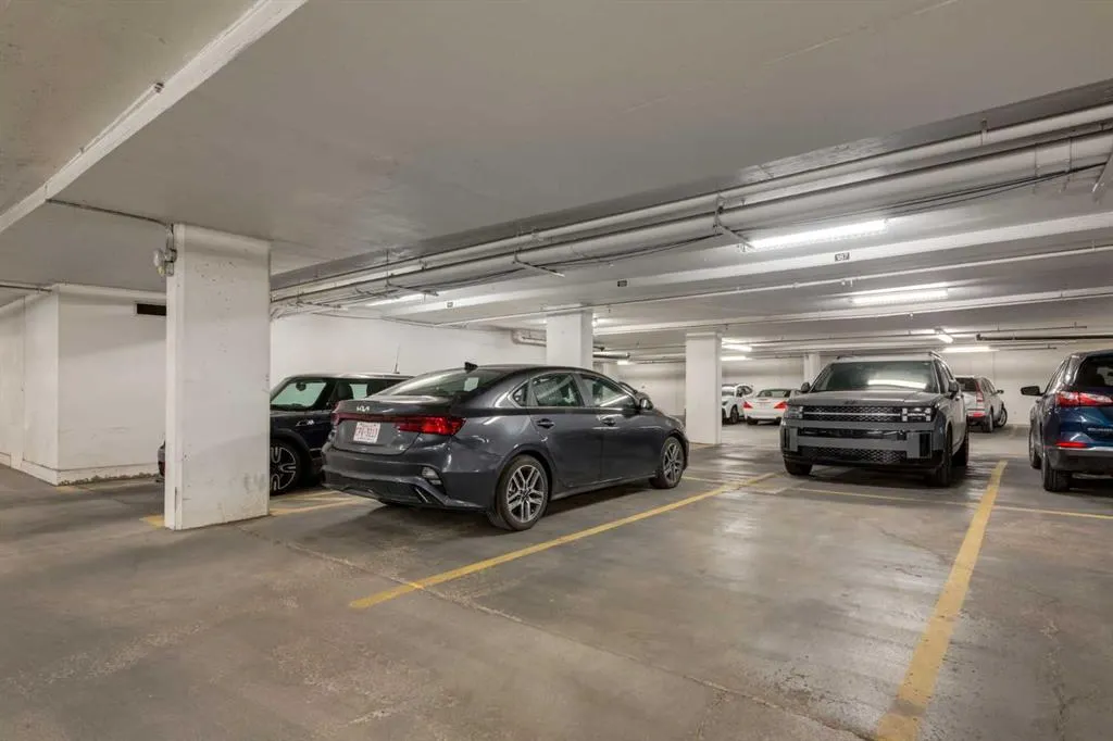 930 Centre Avenue NE #626