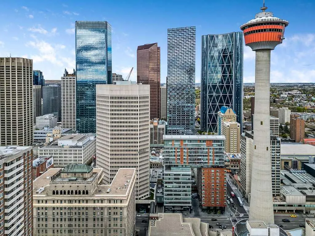 108 9 Avenue SW #1502
