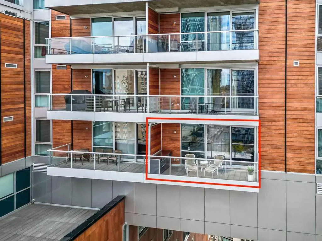 108 9 Avenue SW #1502