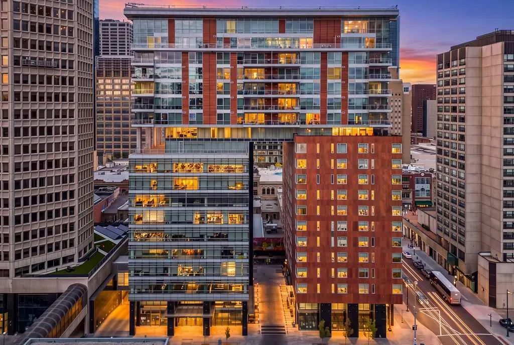 108 9 Avenue SW #1502