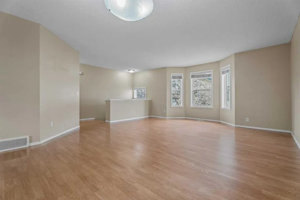 255 Prestwick Acres Lane SE
