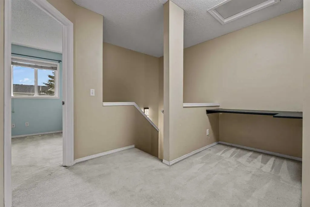 255 Prestwick Acres Lane SE