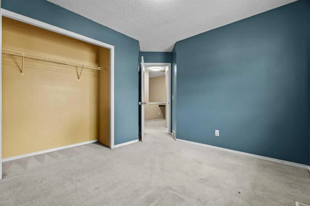 255 Prestwick Acres Lane SE