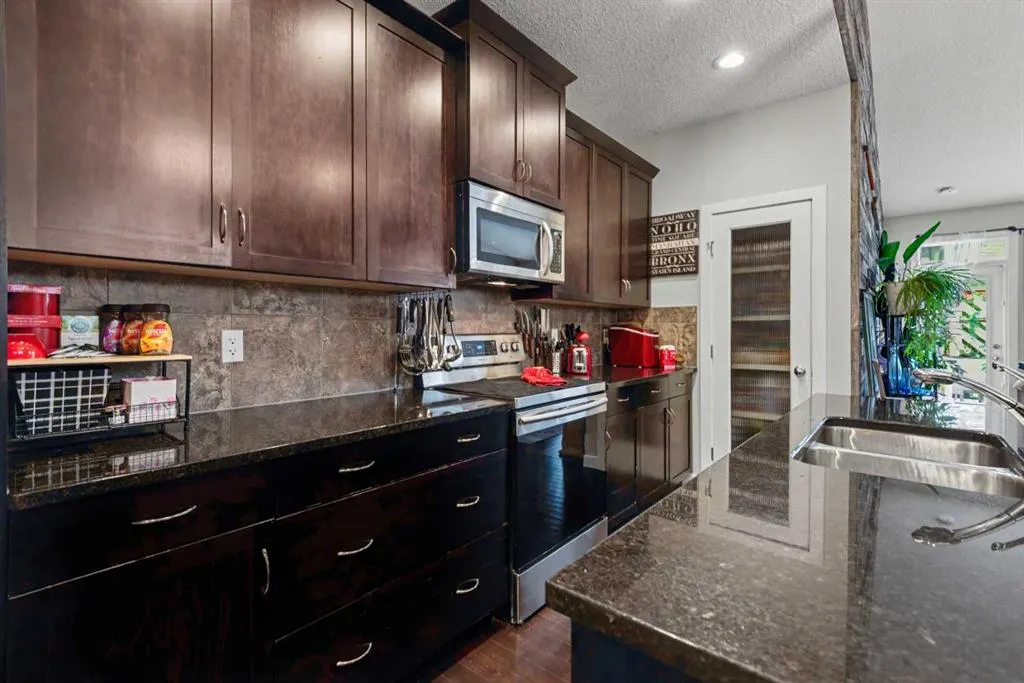 541 Boulder Creek Green SE