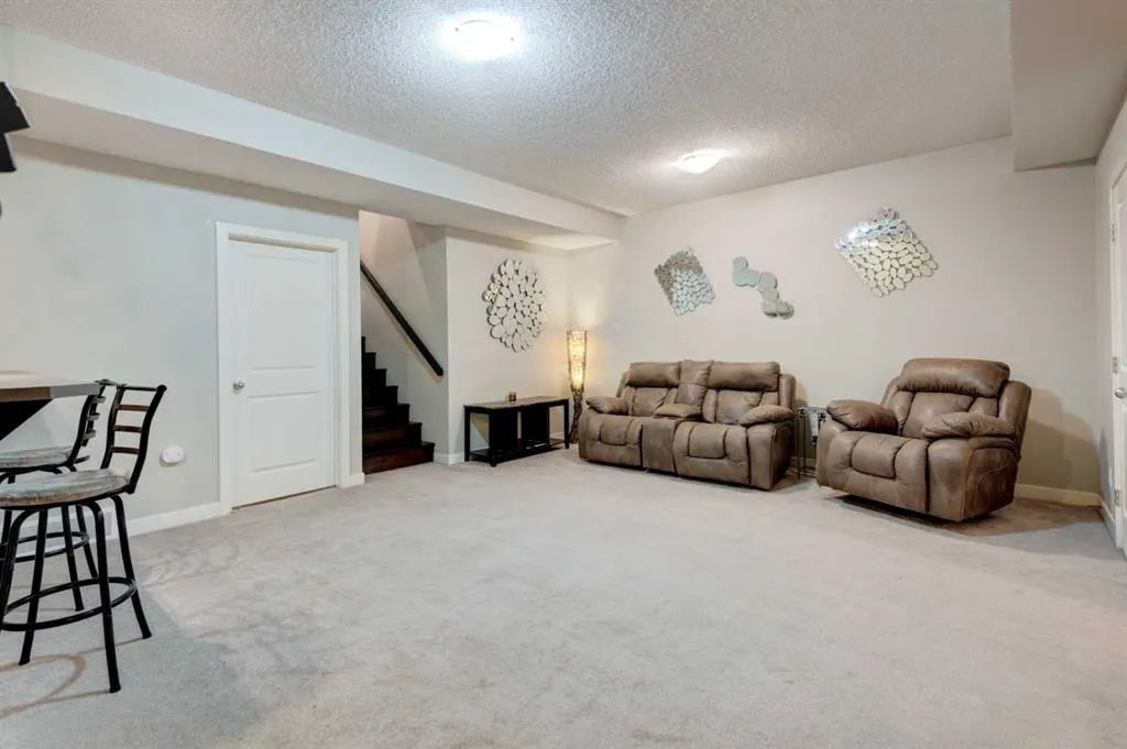541 Boulder Creek Green SE