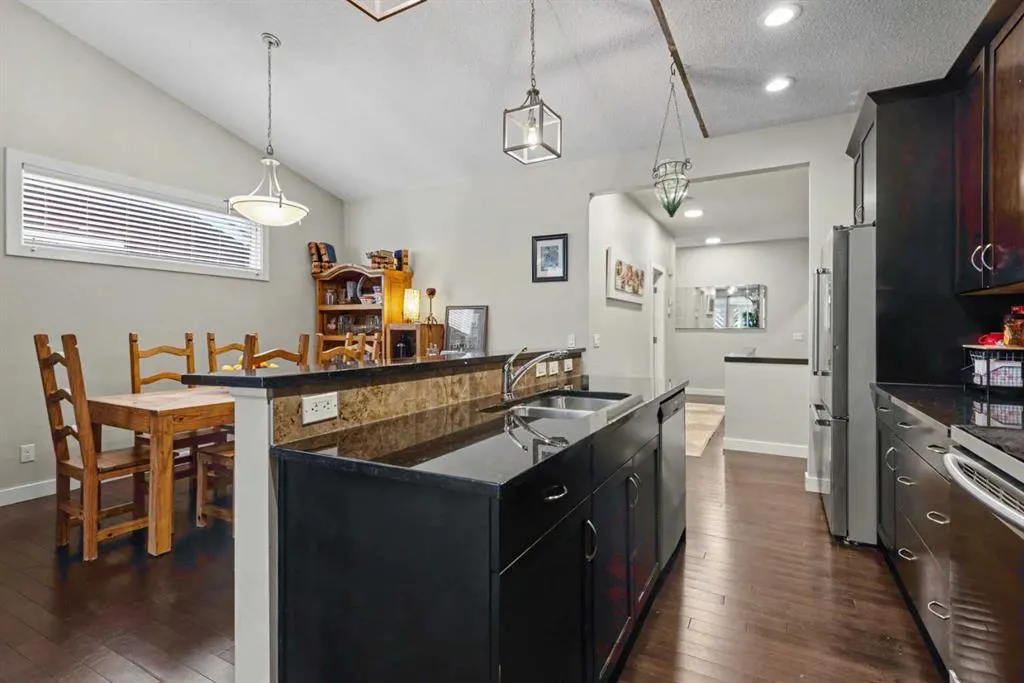 541 Boulder Creek Green SE