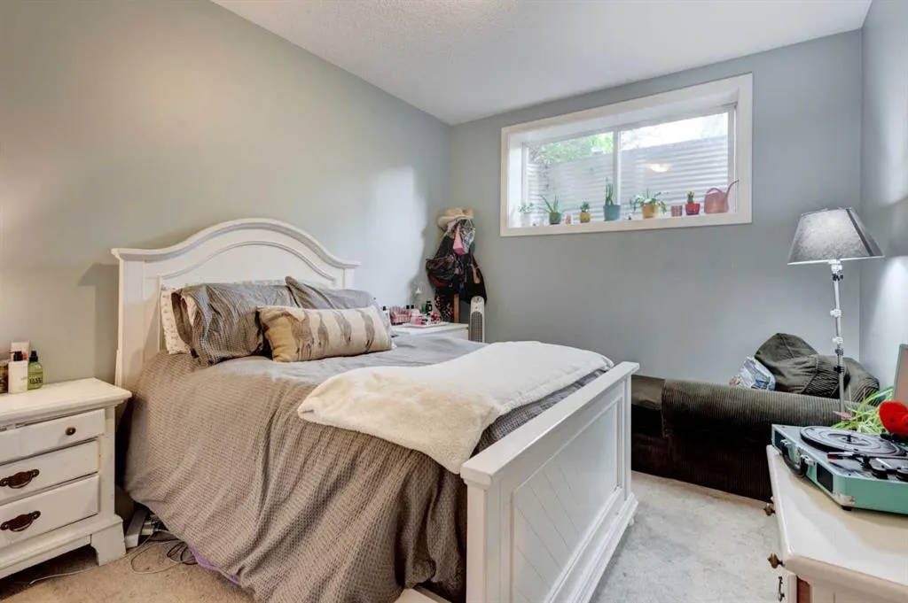541 Boulder Creek Green SE