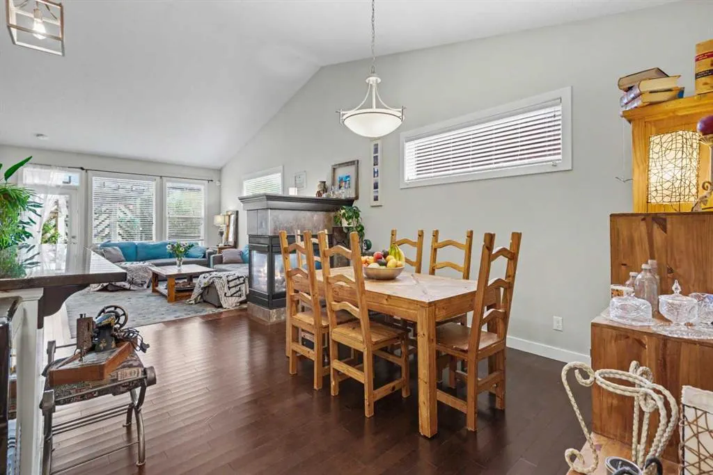 541 Boulder Creek Green SE