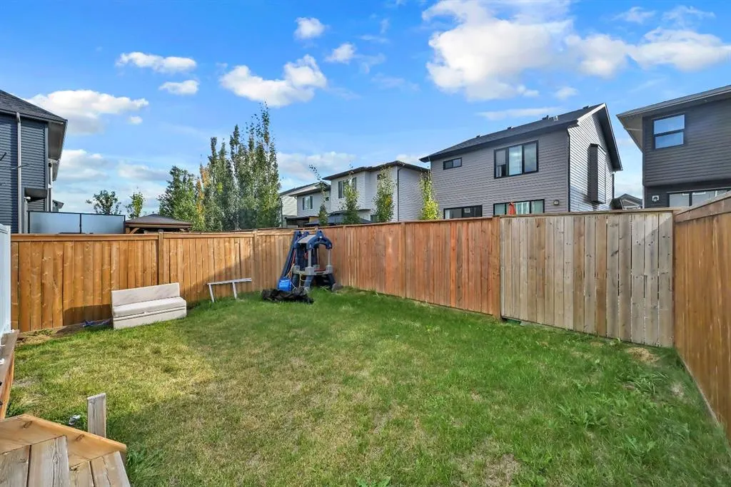 213 Walgrove Boulevard SE