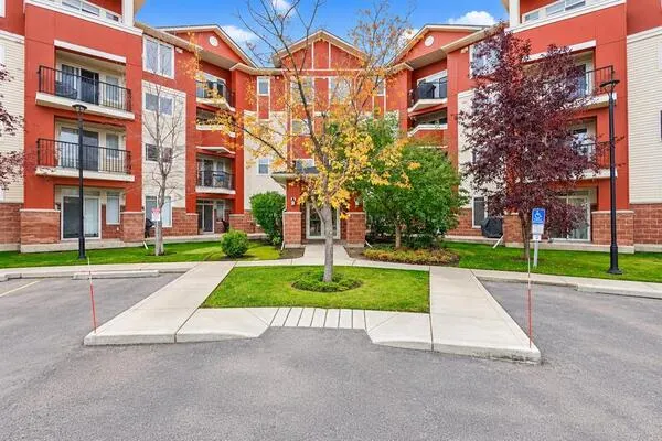 162 Country Village Circle NE