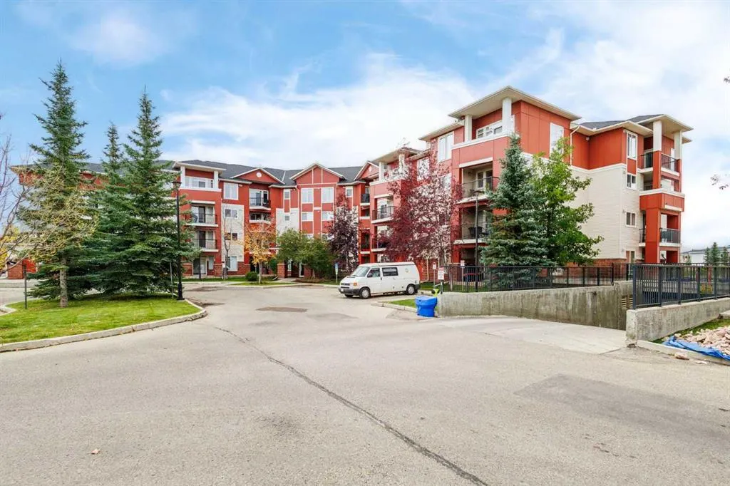 162 Country Village Circle NE #110
