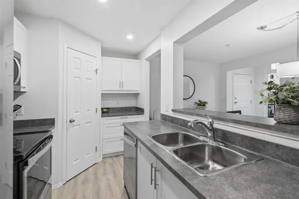 280 Shawville Way SE #209