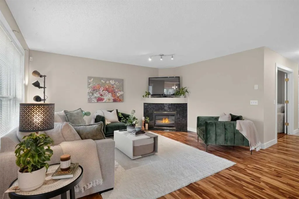 47 Chaparral Common SE