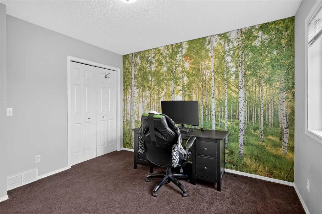 47 Chaparral Common SE
