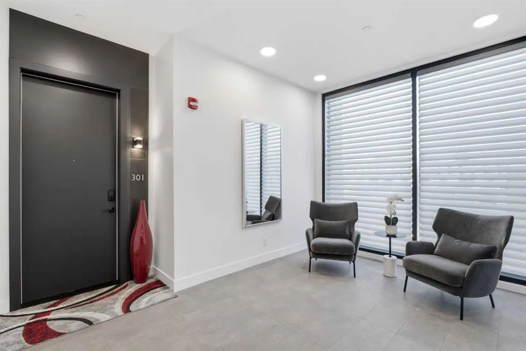 105 Lebel Crescent NW #301