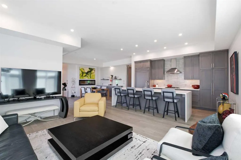 105 Lebel Crescent NW #301