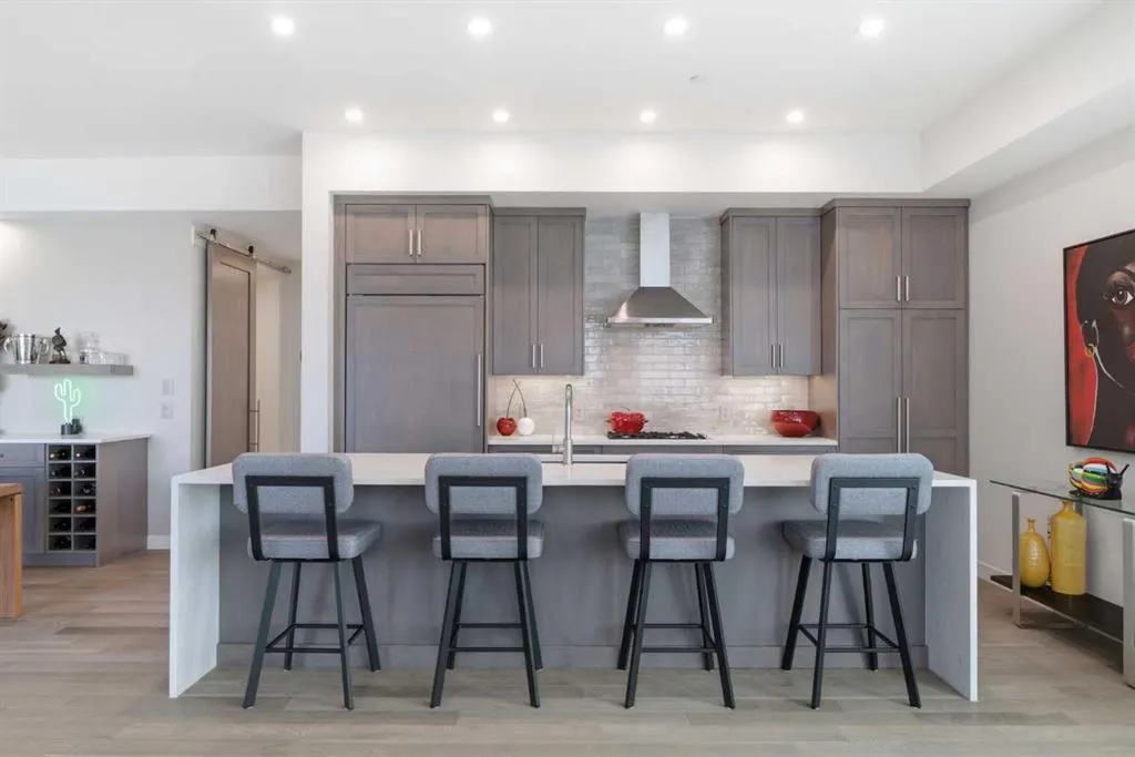 105 Lebel Crescent NW #301