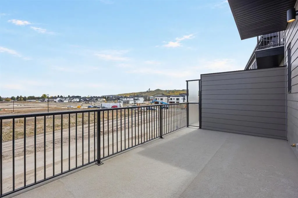 112 Greenwich Drive NW