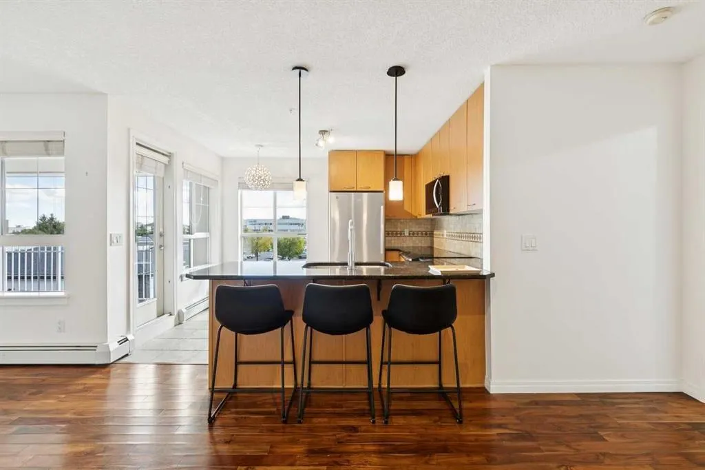 22 Richard Place SW #340