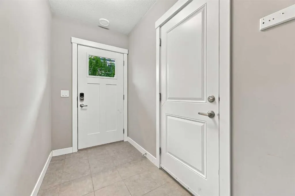 32 Horseshoe Crescent #1604