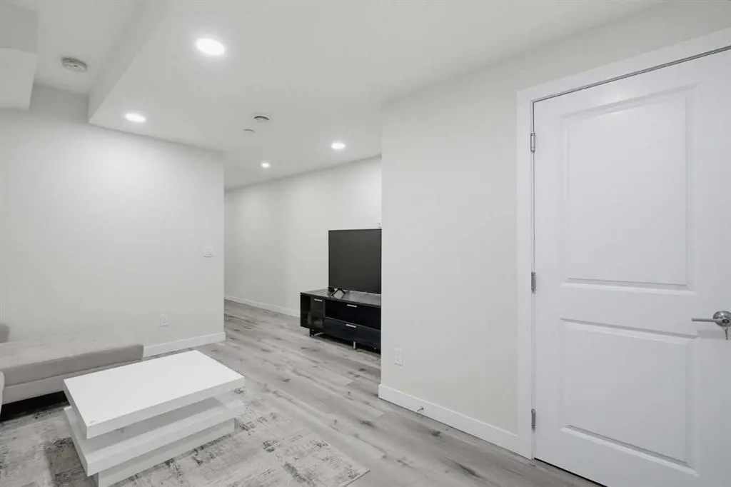 341 Calhoun Common NE
