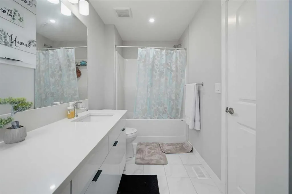 341 Calhoun Common NE