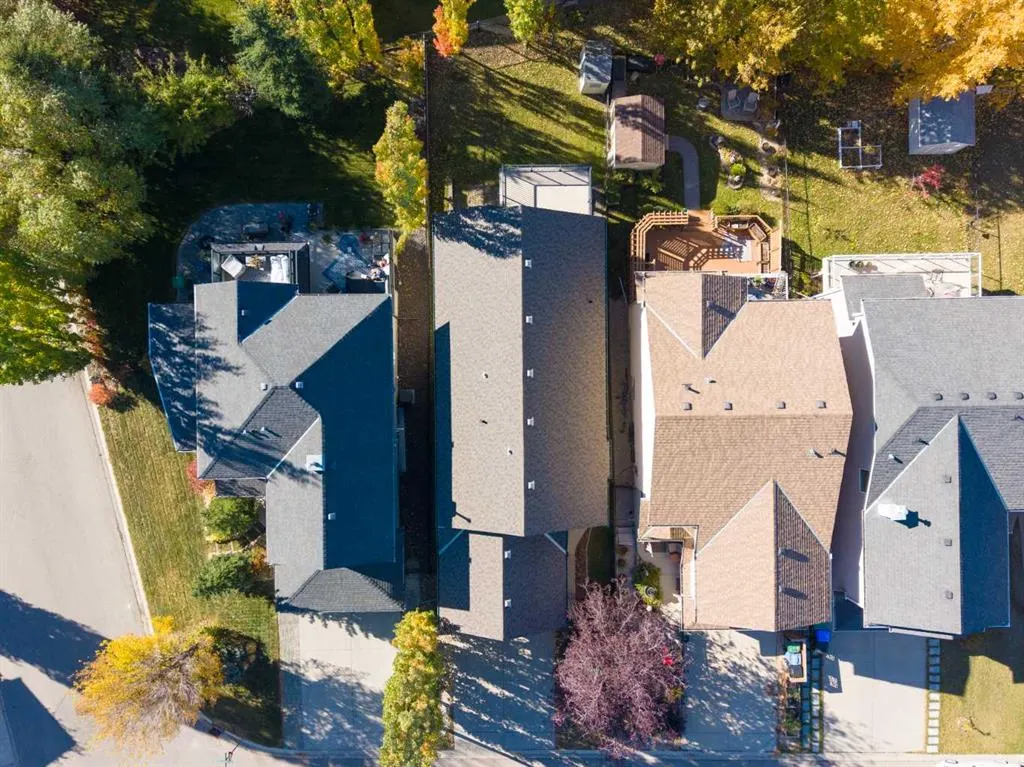 7 Royal Birch Green NW