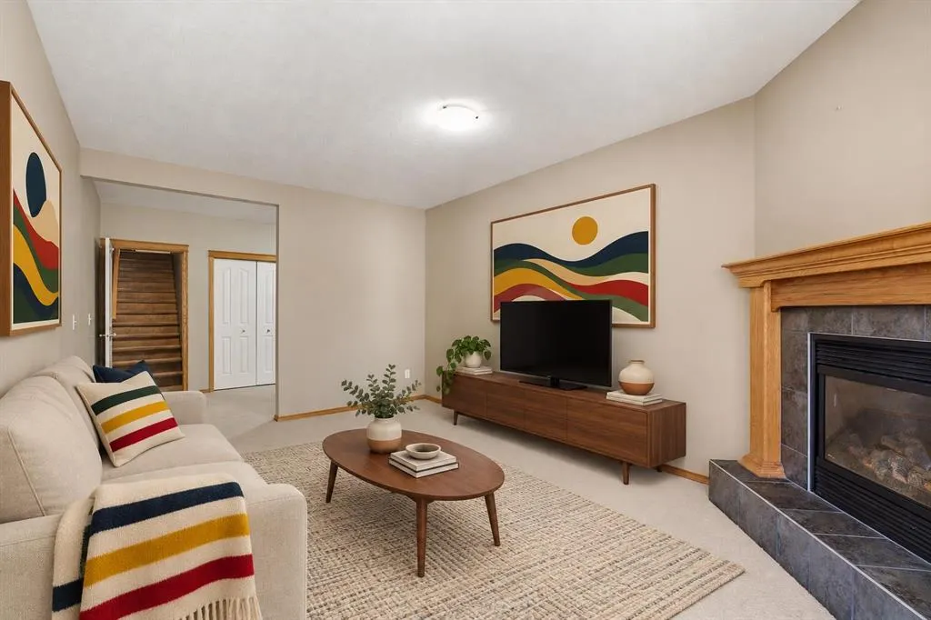 7 Royal Birch Green NW