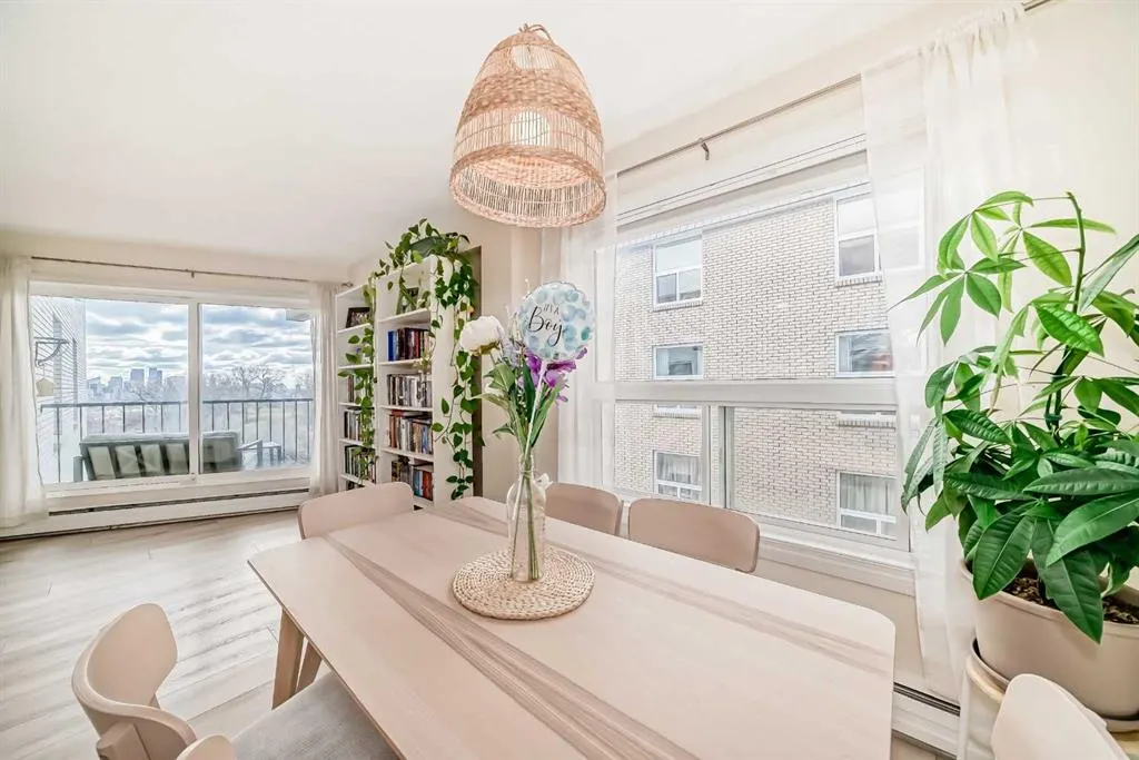 520 Cedar Crescent SW #202