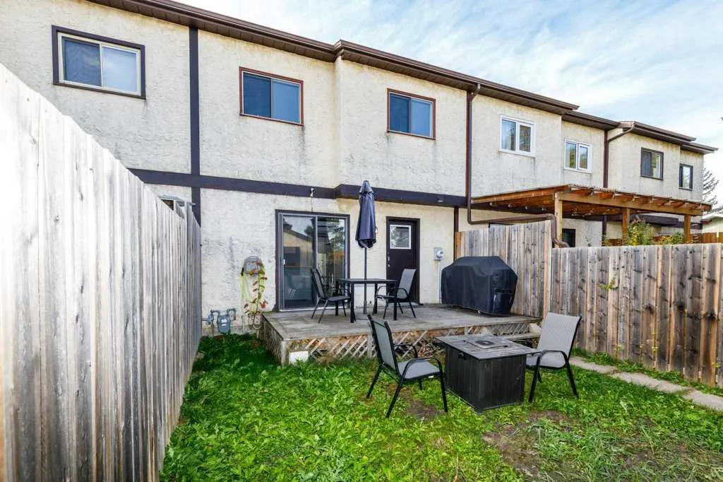 16C Manning Street