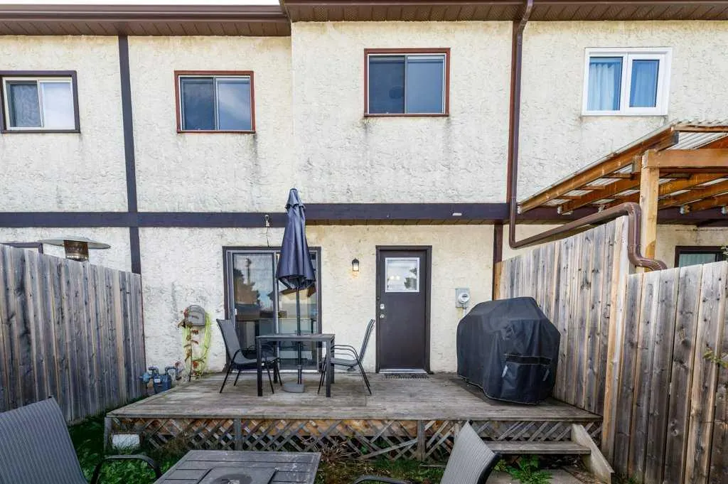 16C Manning Street