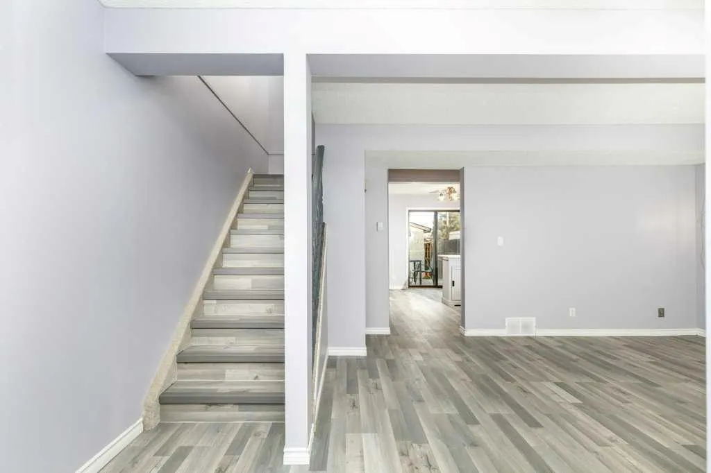 16C Manning Street