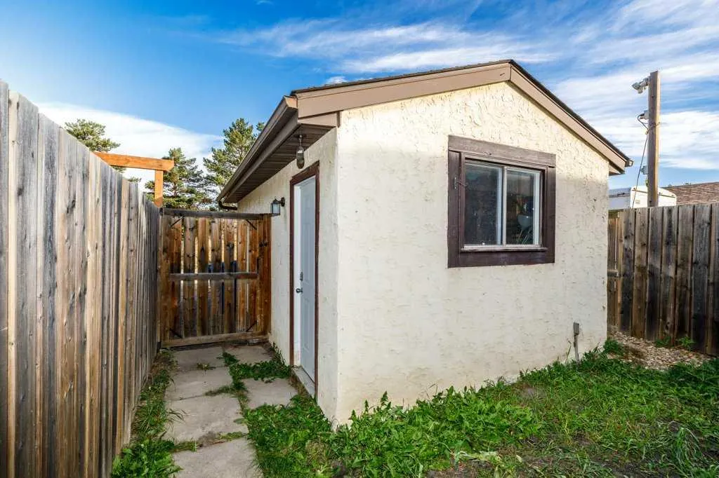 16C Manning Street