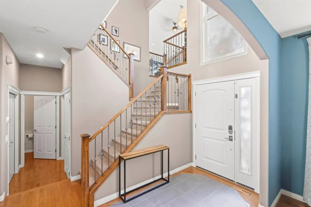 1621 Strathcona Drive SW