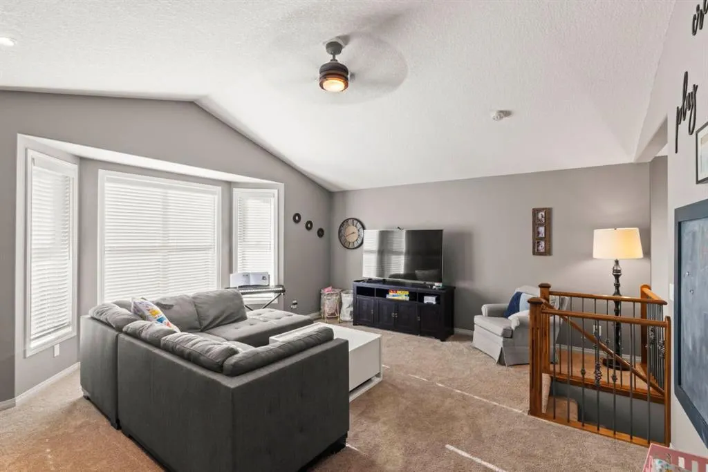 1621 Strathcona Drive SW