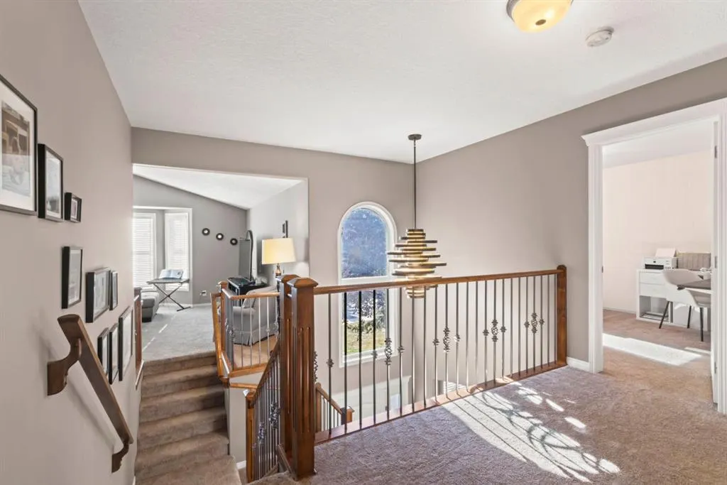 1621 Strathcona Drive SW