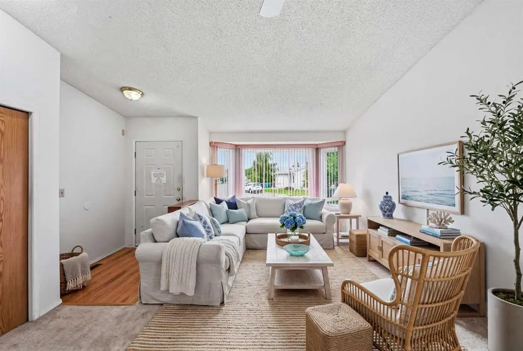 60 Rundlelawn Green NE