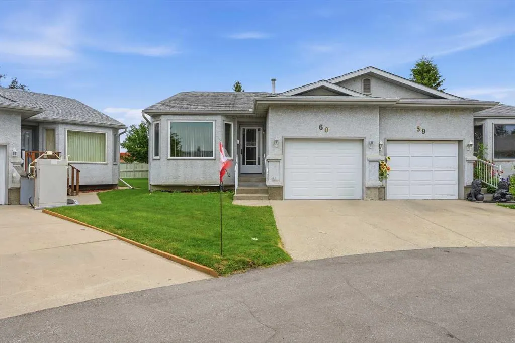 60 Rundlelawn Green NE