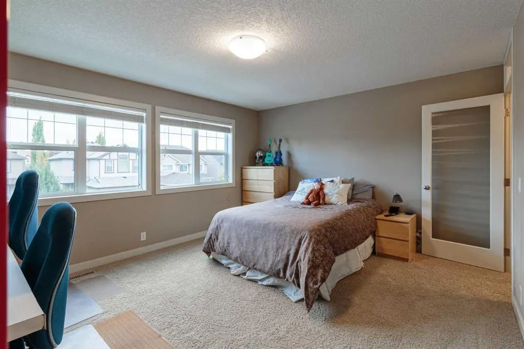 49 Everhollow Avenue SW