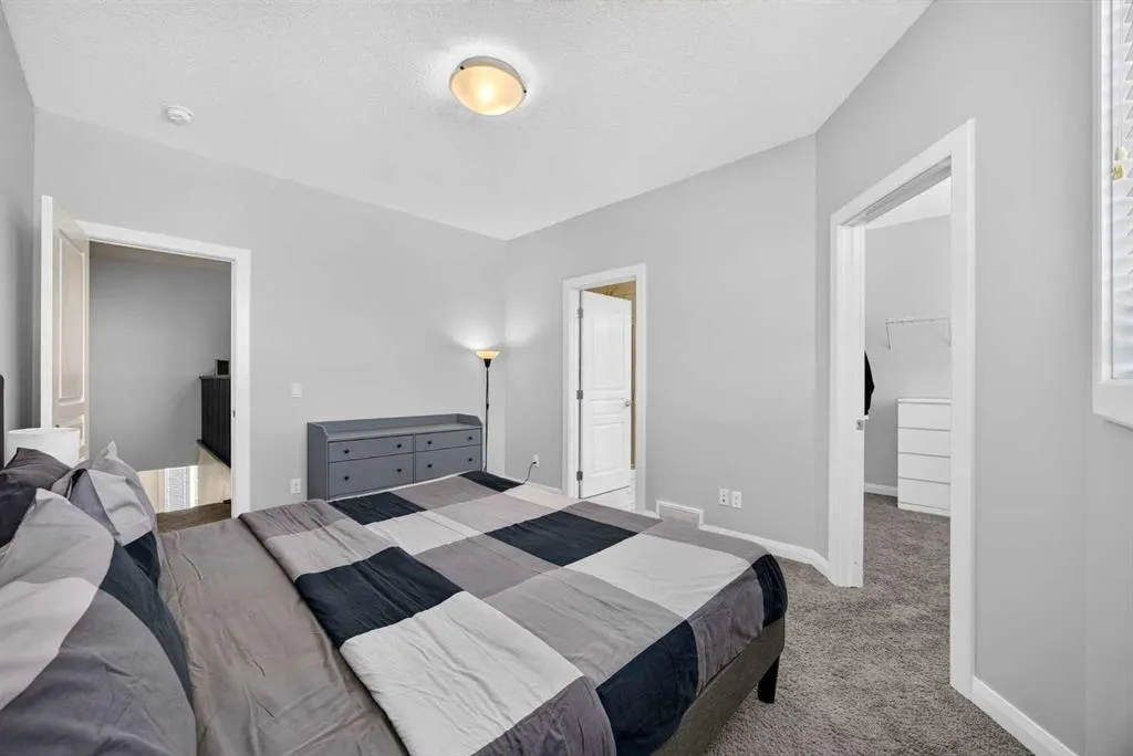 30 Evanscrest Rise NW