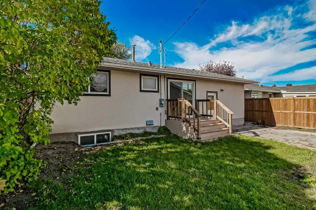 9532 Allison Drive SE
