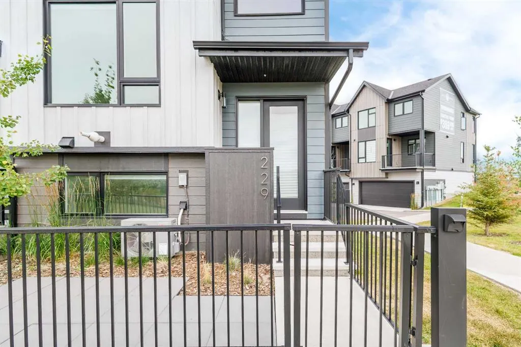 85 Sage Hill Heights NW #229