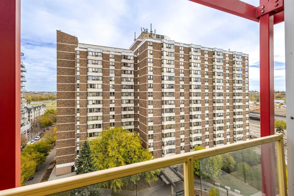 535 8 Avenue SE #605