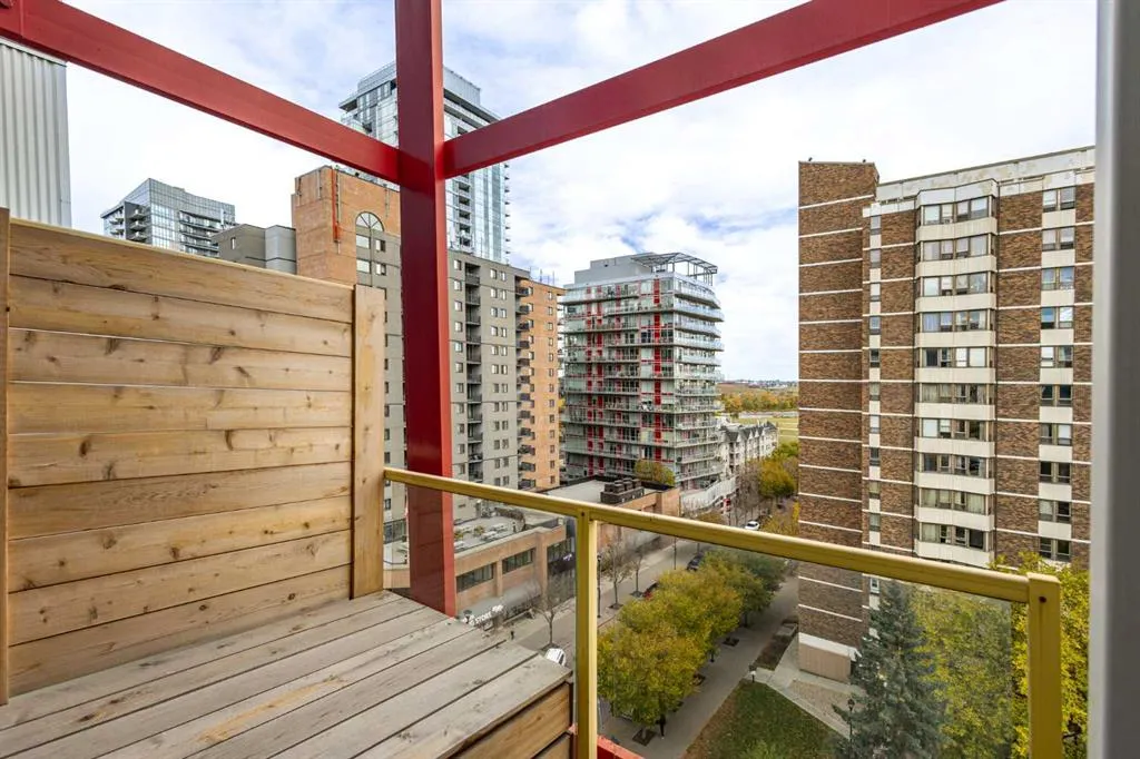 535 8 Avenue SE #605