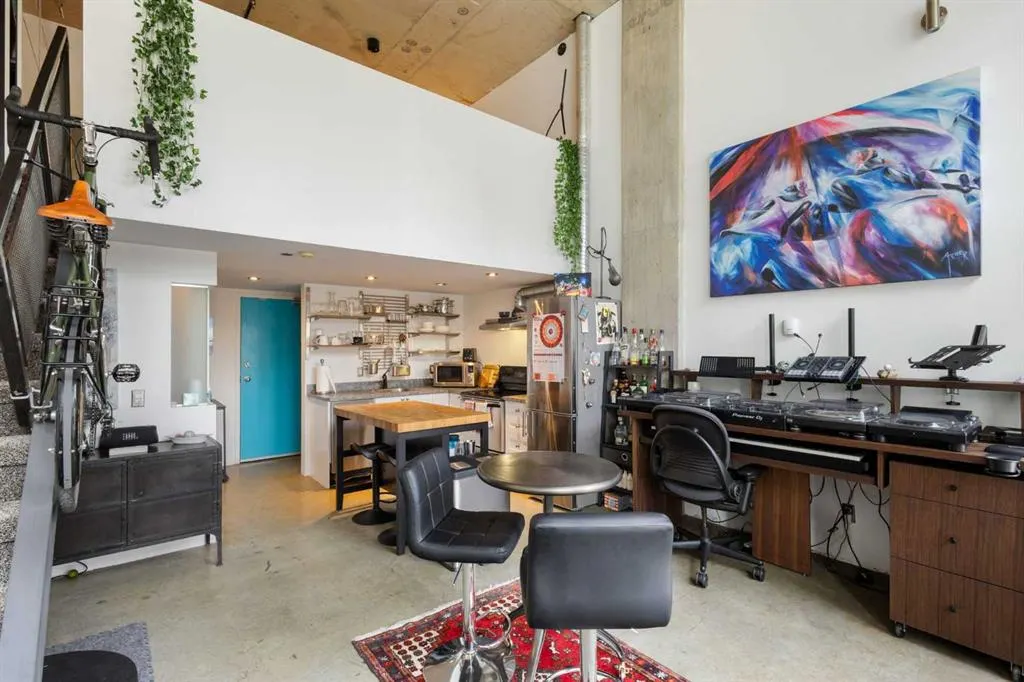 535 8 Avenue SE #605